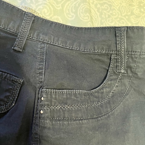 lee pants  JUST BELOW THE WAIST woman’s natural fit - Picture 11 of 11